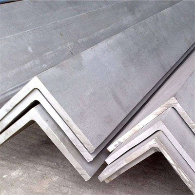 barra de ángulo de acero inoxidable del hierro de 10x10 Q235 laminada en caliente para dirigir la estructura