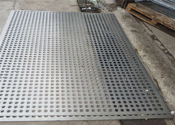 SS304 1m m perforó los paneles de acero inoxidables laminó resistente a la corrosión